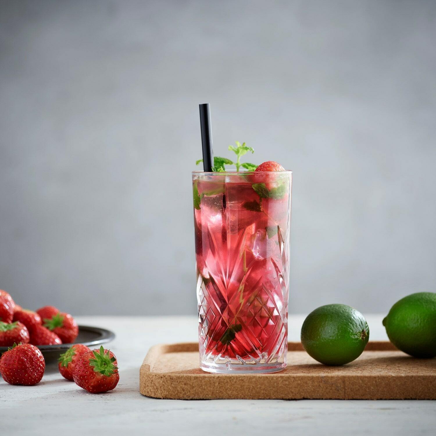Strawberry Mojito opskrift Forfriskende god shakeit.dk shakeit.dk
