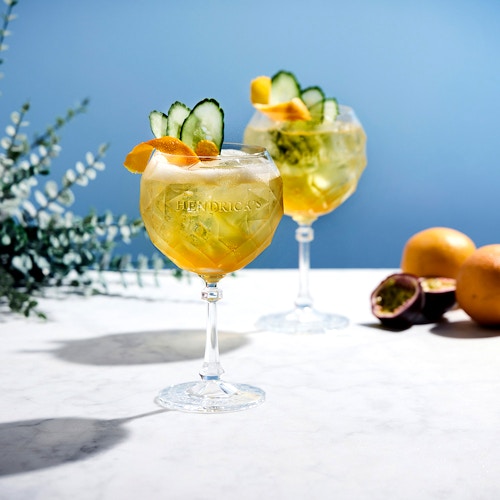 Hendricks gin oasium spritz